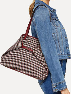Женская сумочка светло-шоколадная через плечо